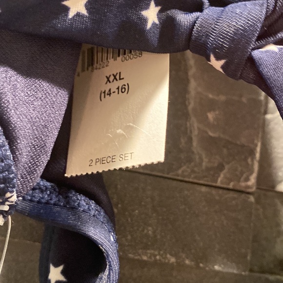 GapKids 2 Piece Bathing Suit - Picture 5 of 7